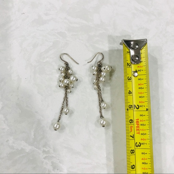 White Pearl dangle earrings - Picture 8 of 8